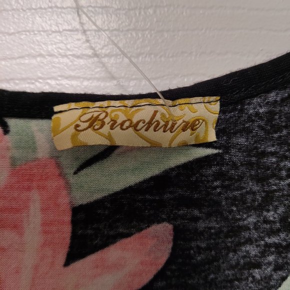 Brochure multi color sleeveless dress size small. 95% rayon 5% spandex - Picture 3 of 4